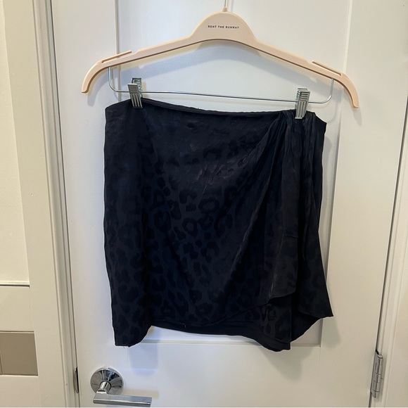 High Waisted Leopard Jacquard Mini Skirt | Express - Picture 4 of 9